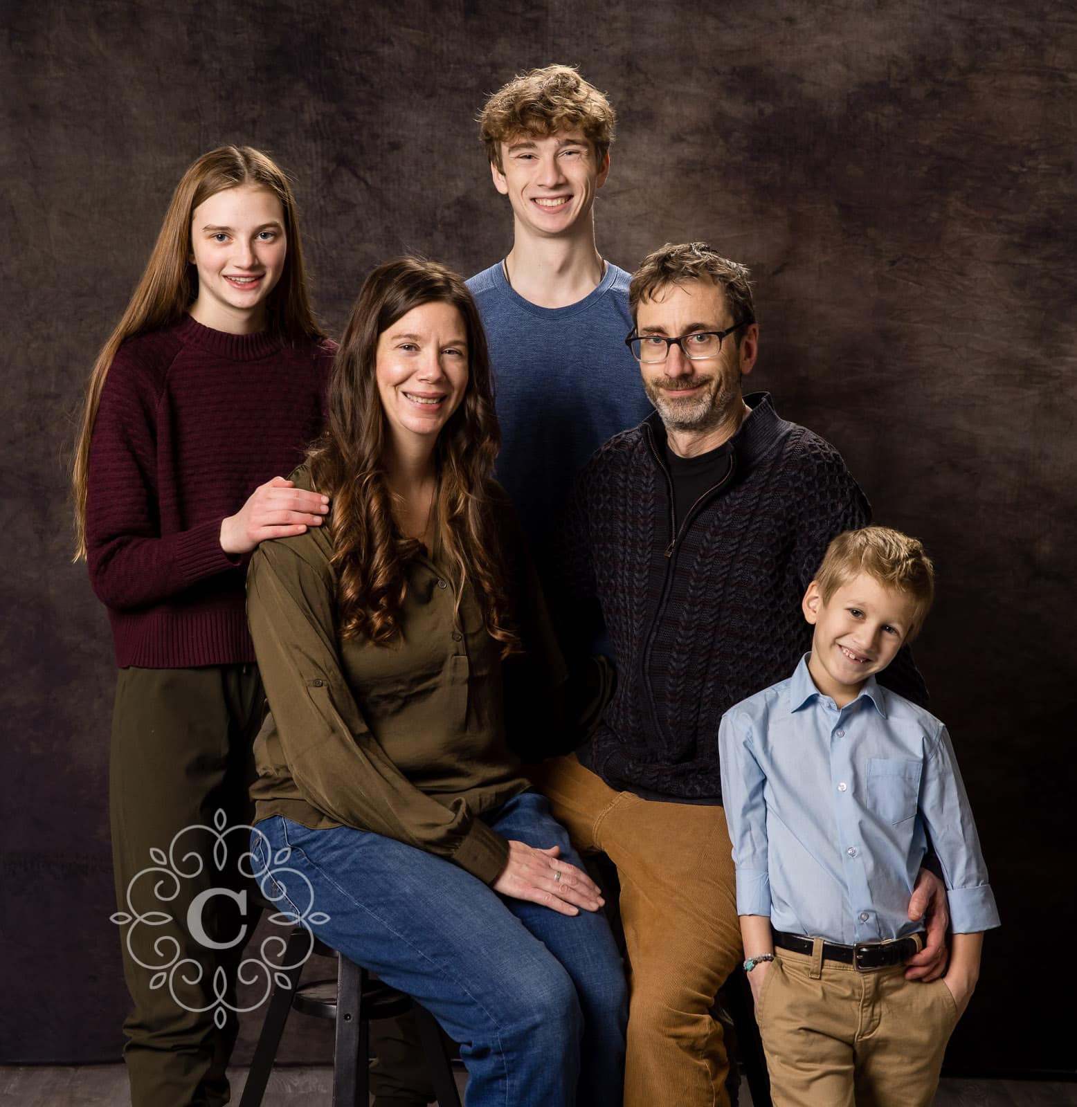 The Hensley Family | Family photo pose, Family portrait poses, Family  session poses